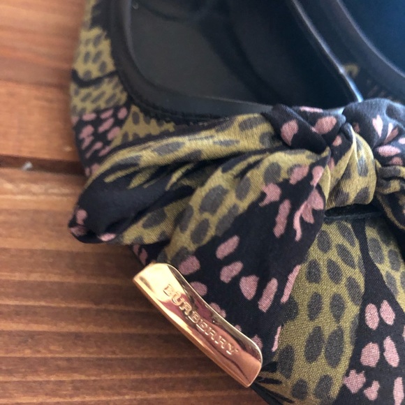 Burberry flats size 37.5 - Picture 3 of 5